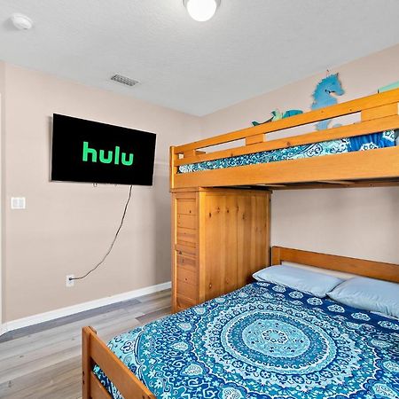 Sunset Serenity - 3Br Beach Townhome With Outdoor Patio - New Hot Tub, Steps To Ocean Fun! 멜버른 외부 사진