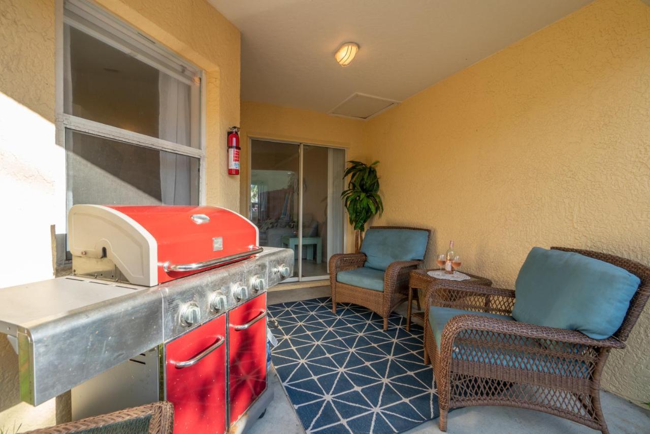 Sunset Serenity - 3Br Beach Townhome With Outdoor Patio - New Hot Tub, Steps To Ocean Fun! 멜버른 외부 사진