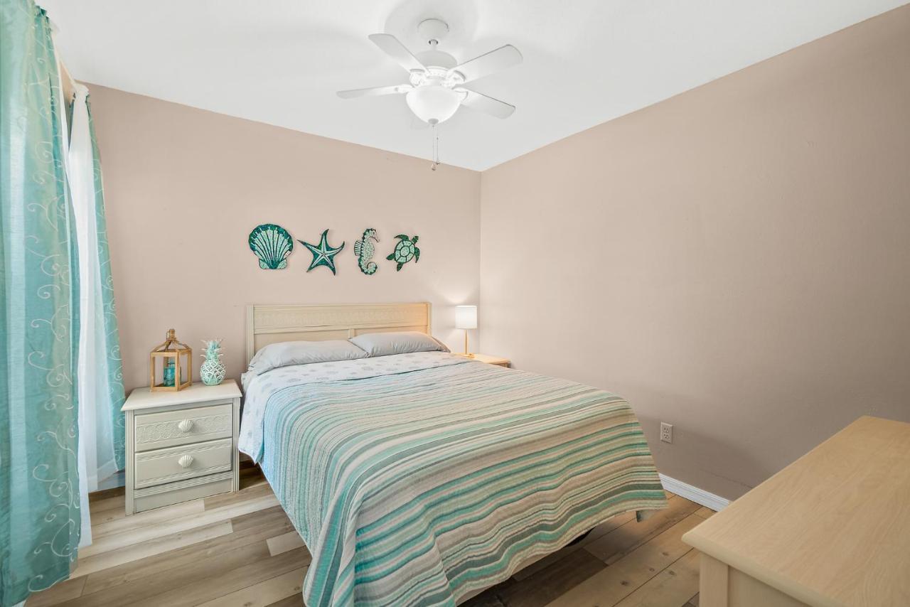 Sunset Serenity - 3Br Beach Townhome With Outdoor Patio - New Hot Tub, Steps To Ocean Fun! 멜버른 외부 사진